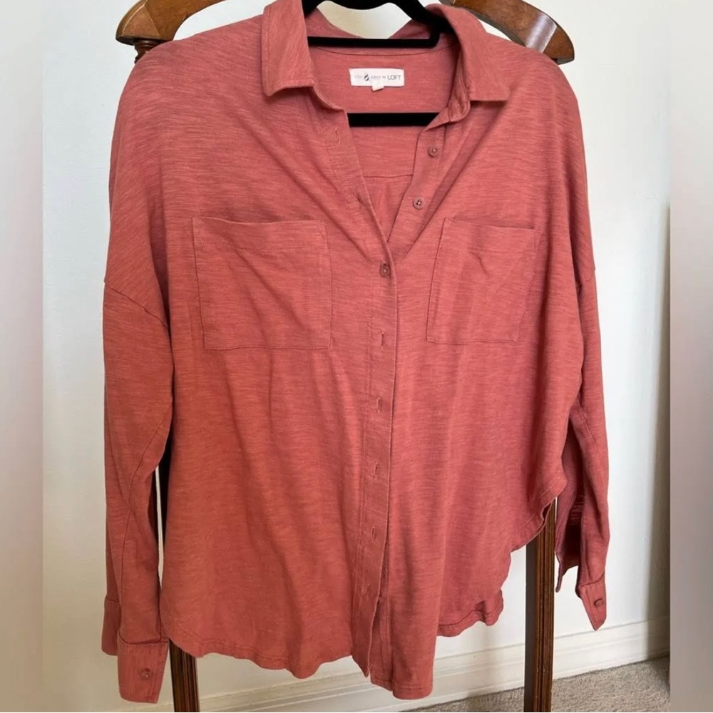 Lou & Grey Coral Button Down Tie Front Sz M Loft - Picture 2 of 6